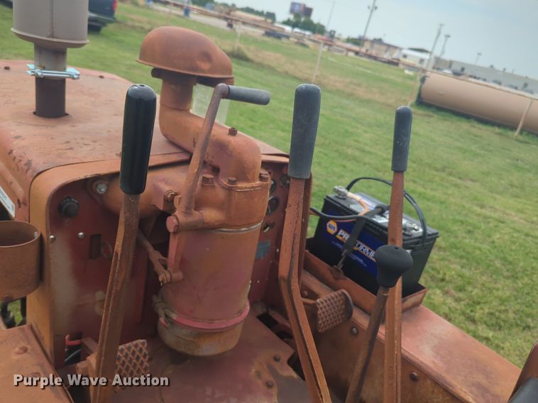 image for item NW9547 International T6 tractor