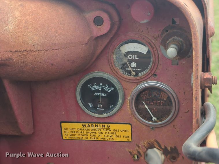 image for item NW9547 International T6 tractor