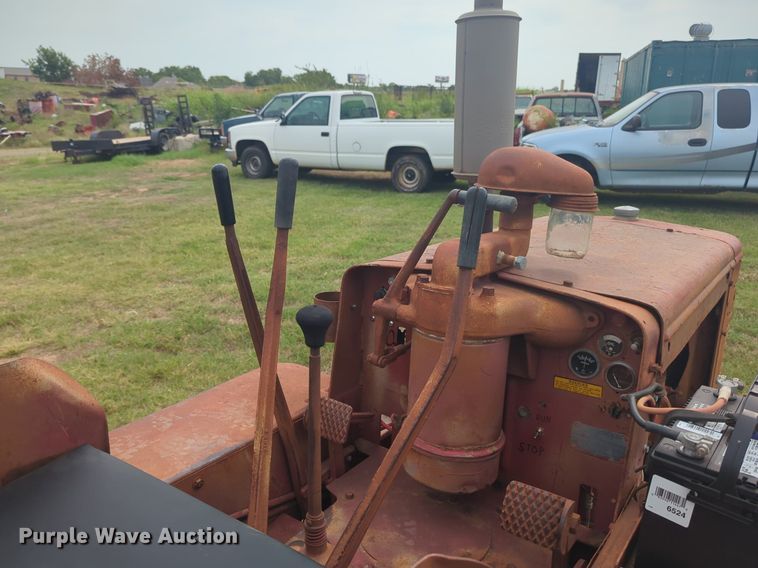 image for item NW9547 International T6 tractor