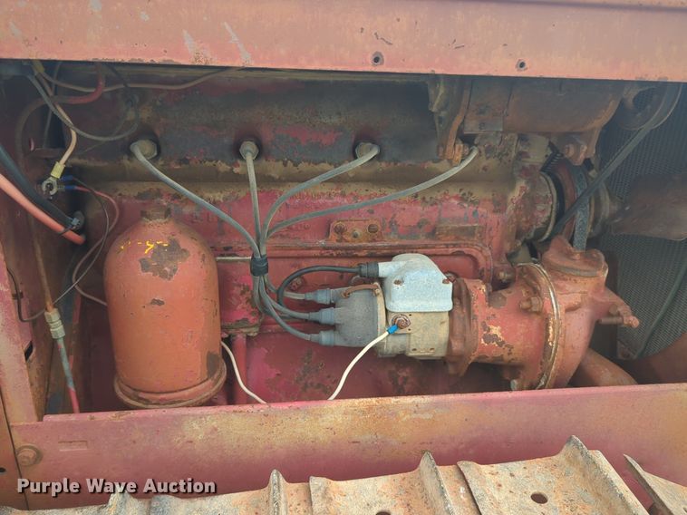 image for item NW9547 International T6 tractor