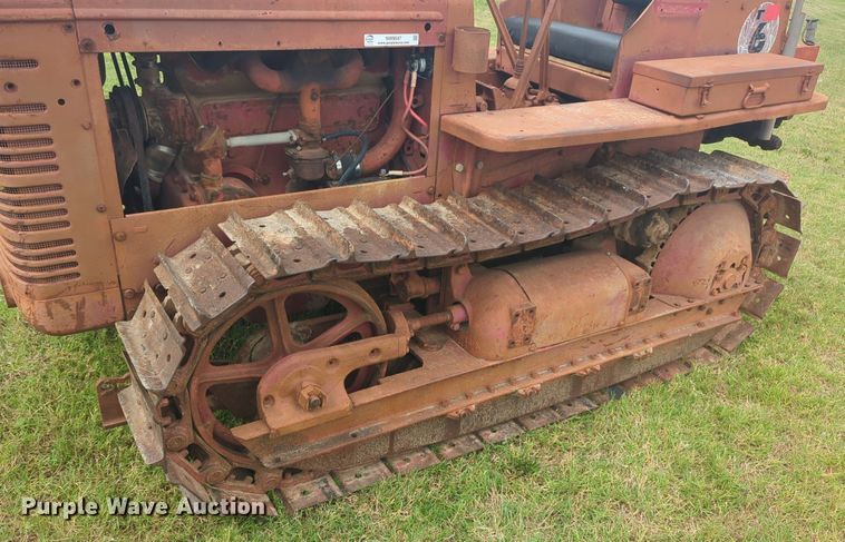 image for item NW9547 International T6 tractor