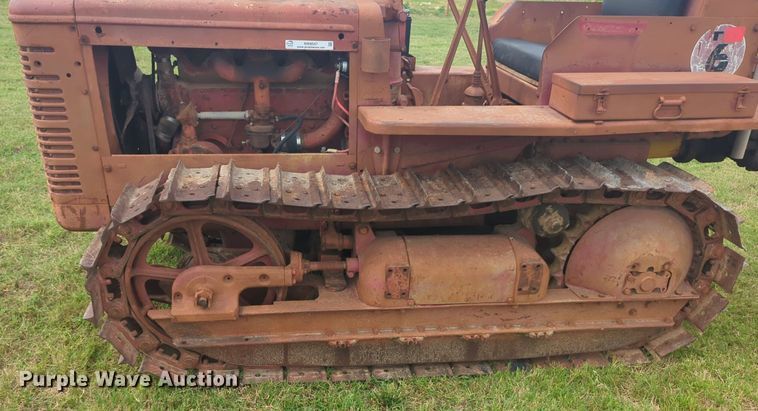 image for item NW9547 International T6 tractor