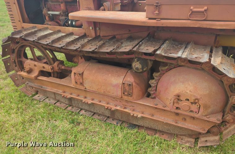 image for item NW9547 International T6 tractor