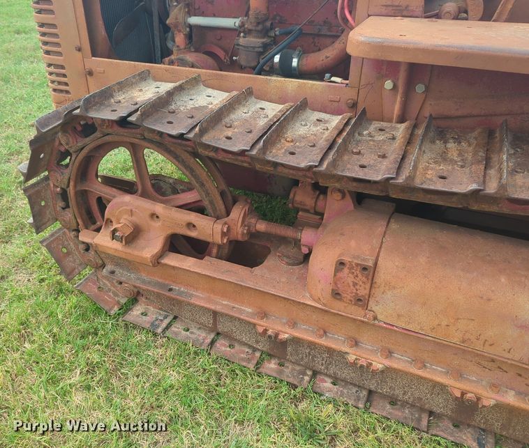 image for item NW9547 International T6 tractor