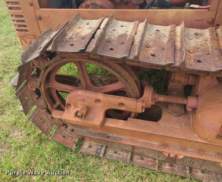 image for item NW9547 International T6 tractor