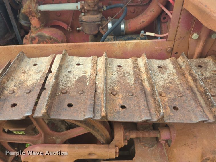 image for item NW9547 International T6 tractor