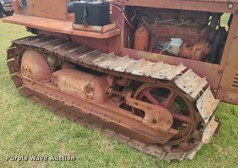 image for item NW9547 International T6 tractor