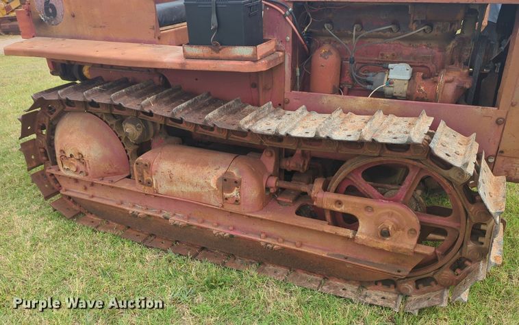 image for item NW9547 International T6 tractor