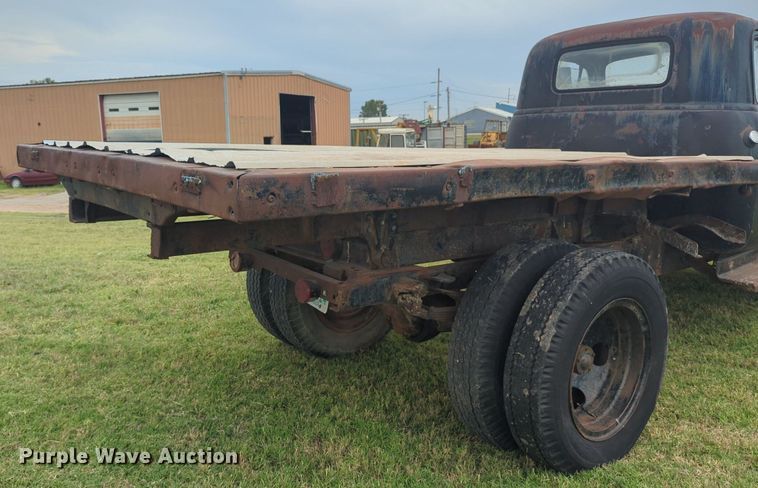 image for item NW9551 1954 Chevrolet  4100 dump flatbed pickup truck