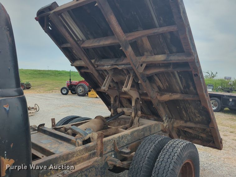 image for item NW9551 1954 Chevrolet  4100 dump flatbed pickup truck