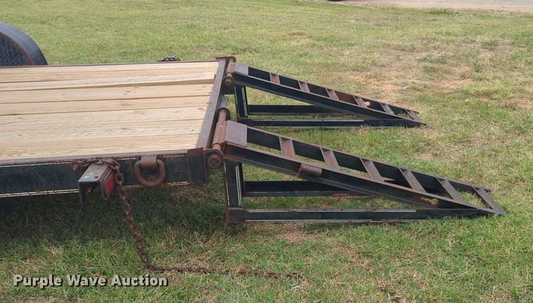 image for item NW9553 1999 Parker utility trailer