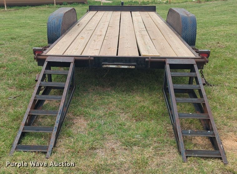 image for item NW9553 1999 Parker utility trailer