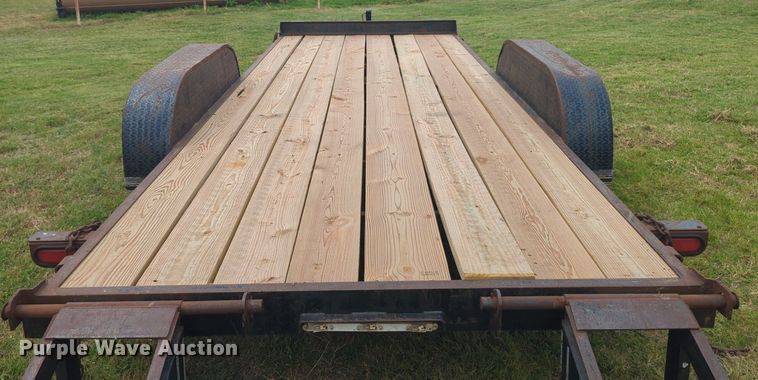 image for item NW9553 1999 Parker utility trailer