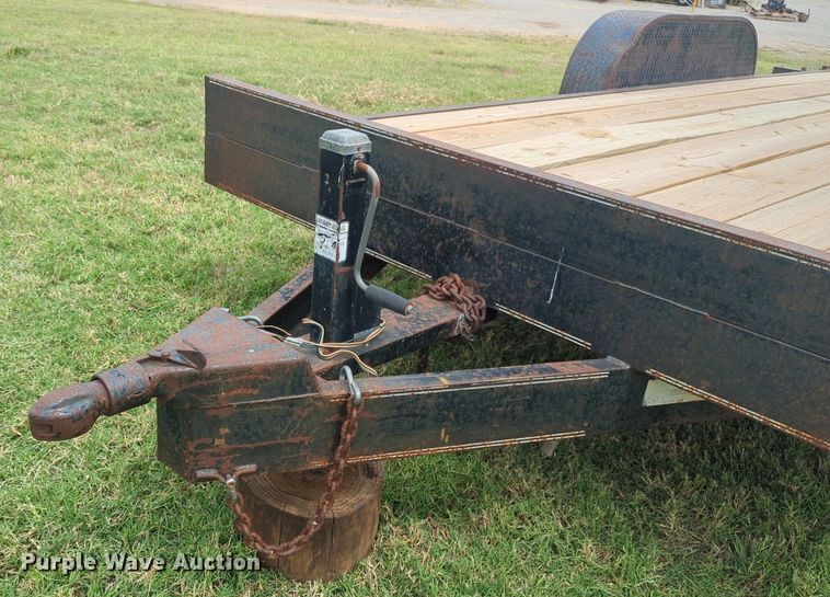 image for item NW9553 1999 Parker utility trailer