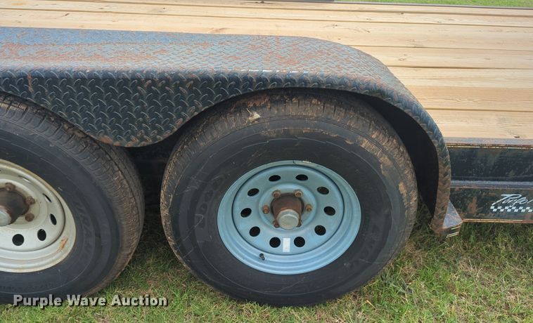 image for item NW9553 1999 Parker utility trailer