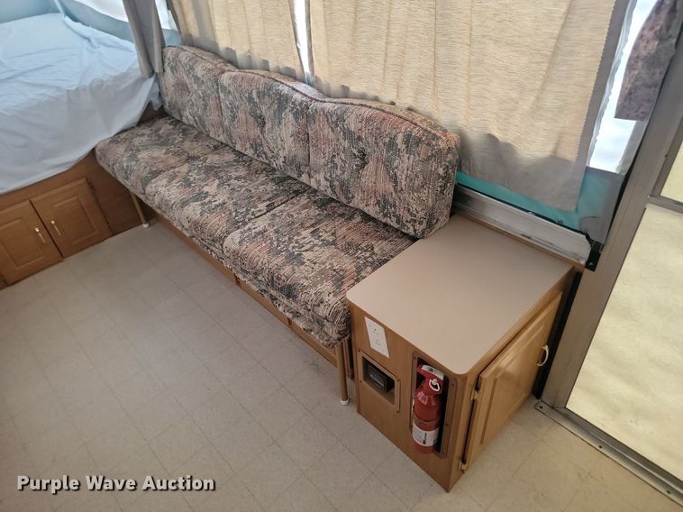 image for item OD9586 2001 Fleetwood 7x19GRTR pop-up camper