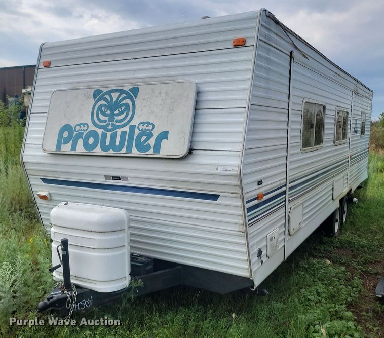 image for item OD9587 2002 Fleetwood Prowler 30N camper