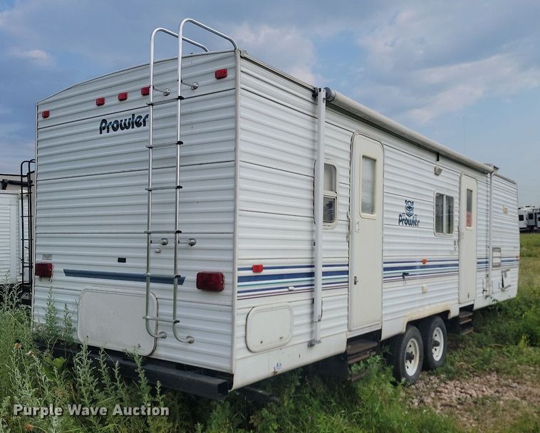 image for item OD9587 2002 Fleetwood Prowler 30N camper