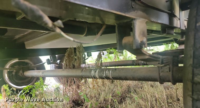 image for item OD9587 2002 Fleetwood Prowler 30N camper