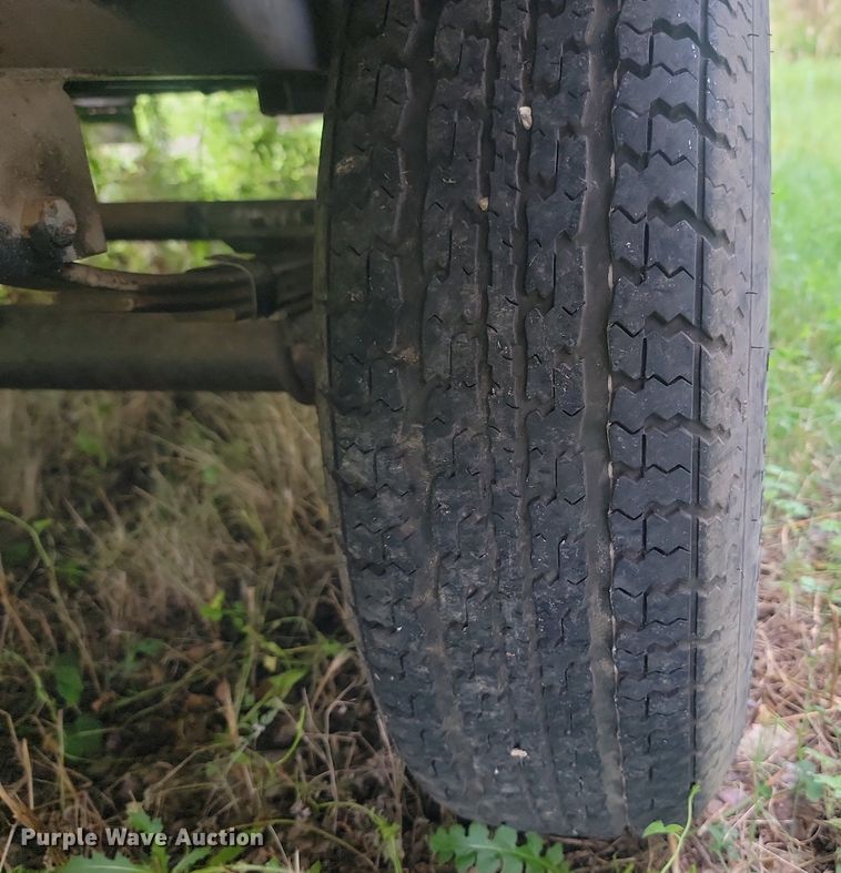 image for item OD9587 2002 Fleetwood Prowler 30N camper