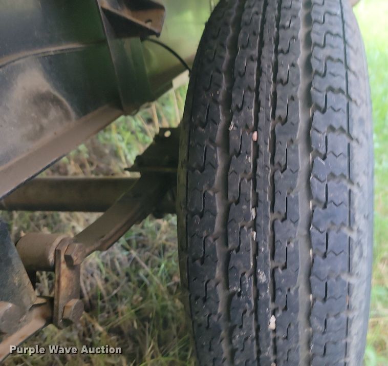 image for item OD9587 2002 Fleetwood Prowler 30N camper