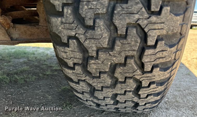 image for item OE9228 1985 Chevrolet  Silverado C10 pickup truck