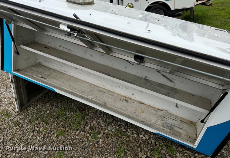 image for item OF9766 ARE pickup truck topper