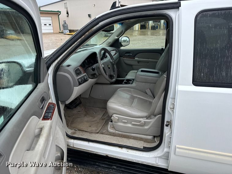 image for item OF9768 2011 Chevrolet  Tahoe LT SUV