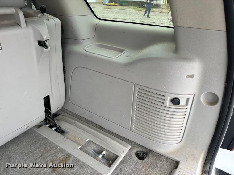 image for item OF9768 2011 Chevrolet  Tahoe LT SUV