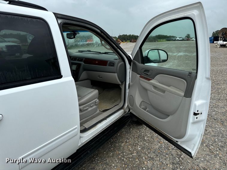 image for item OF9768 2011 Chevrolet  Tahoe LT SUV