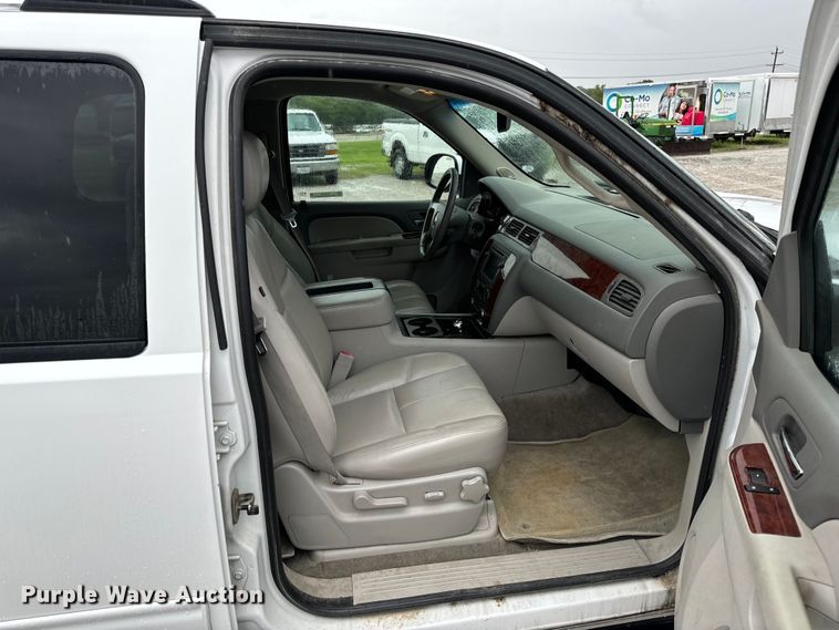 image for item OF9768 2011 Chevrolet  Tahoe LT SUV