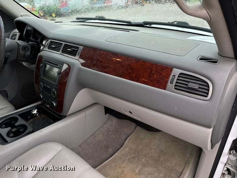 image for item OF9768 2011 Chevrolet  Tahoe LT SUV