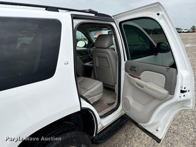 image for item OF9768 2011 Chevrolet  Tahoe LT SUV