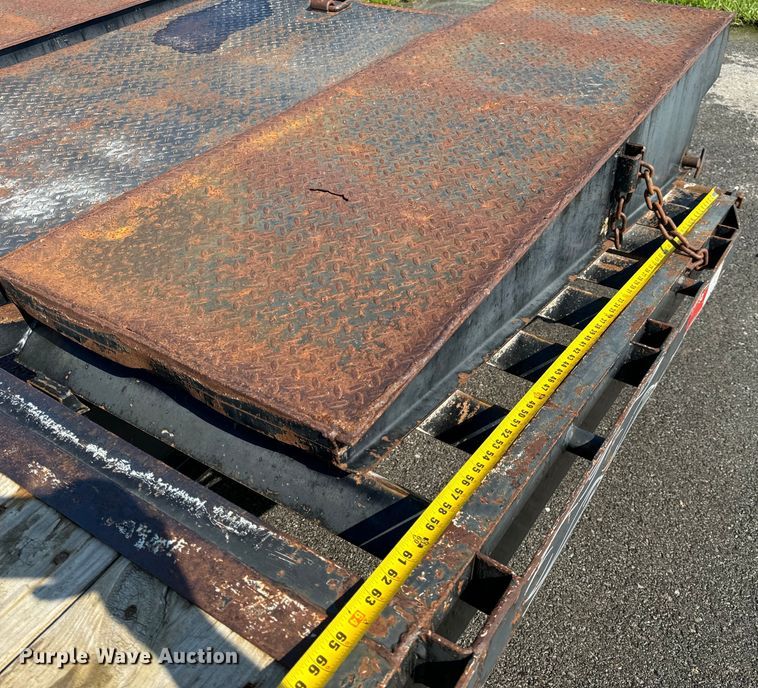 image for item OF9783 2010 Load-Master equipment trailer