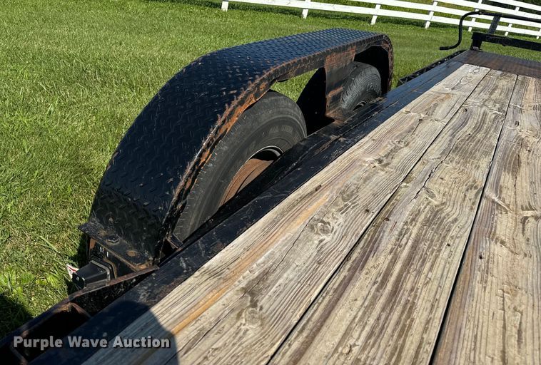 image for item OF9784 2020 Maxwell tilt deck equipment trailer