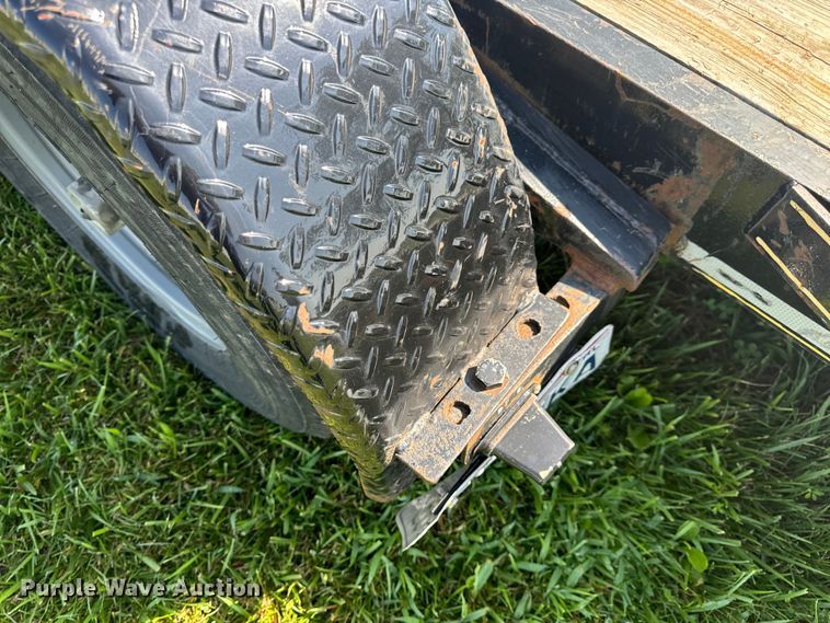 image for item OF9784 2020 Maxwell tilt deck equipment trailer