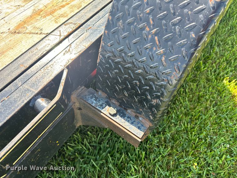 image for item OF9784 2020 Maxwell tilt deck equipment trailer