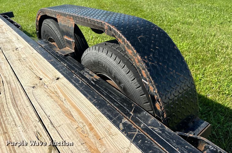 image for item OF9784 2020 Maxwell tilt deck equipment trailer