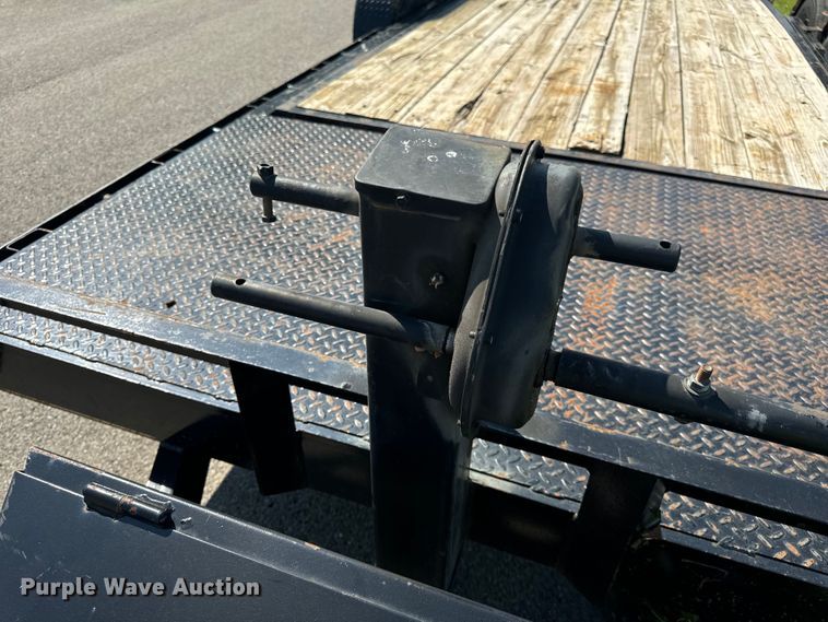 image for item OF9784 2020 Maxwell tilt deck equipment trailer