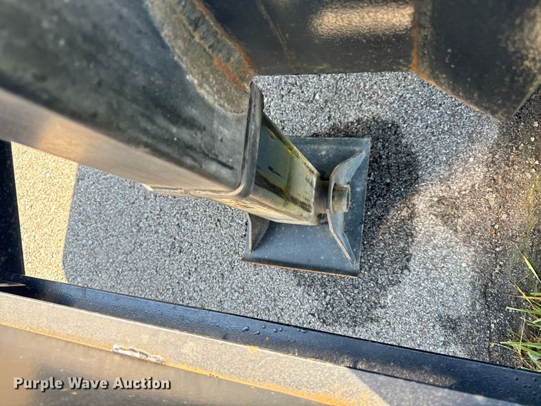 image for item OF9784 2020 Maxwell tilt deck equipment trailer