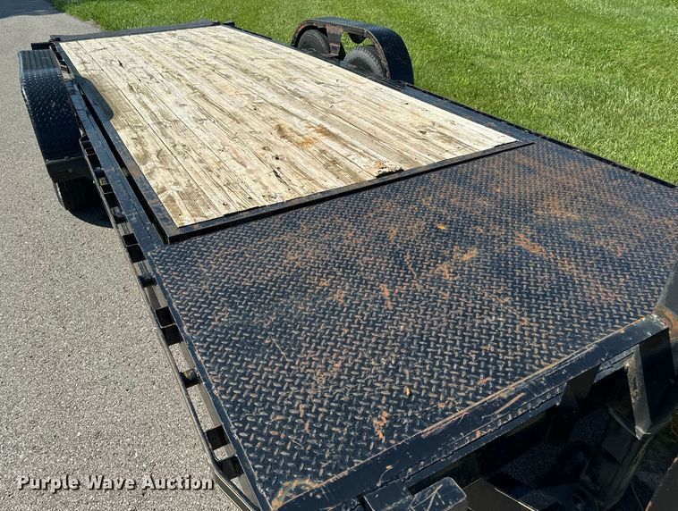 image for item OF9784 2020 Maxwell tilt deck equipment trailer