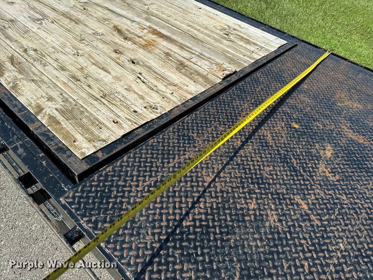 image for item OF9784 2020 Maxwell tilt deck equipment trailer