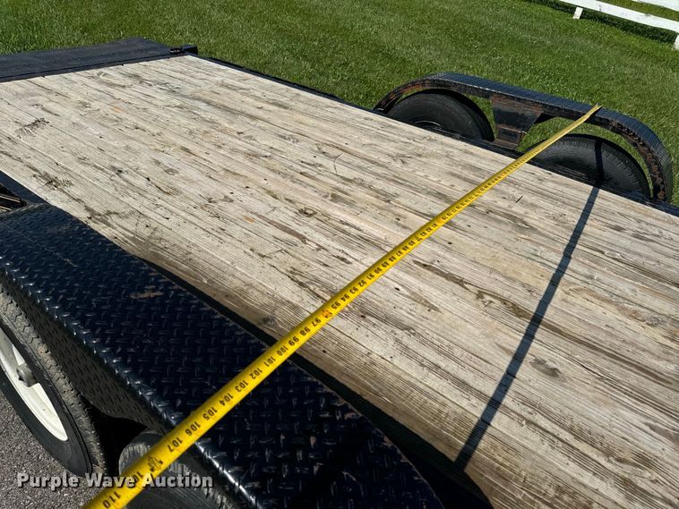 image for item OF9784 2020 Maxwell tilt deck equipment trailer