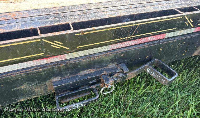 image for item OF9784 2020 Maxwell tilt deck equipment trailer