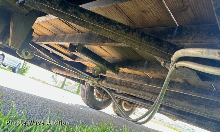 image for item OF9784 2020 Maxwell tilt deck equipment trailer