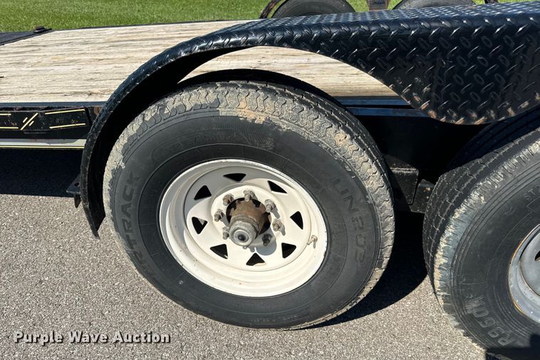 image for item OF9784 2020 Maxwell tilt deck equipment trailer