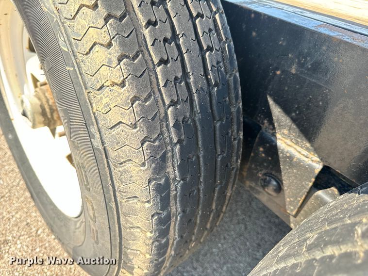 image for item OF9784 2020 Maxwell tilt deck equipment trailer