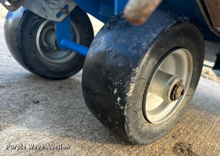 image for item OF9786 Lawn equipment 