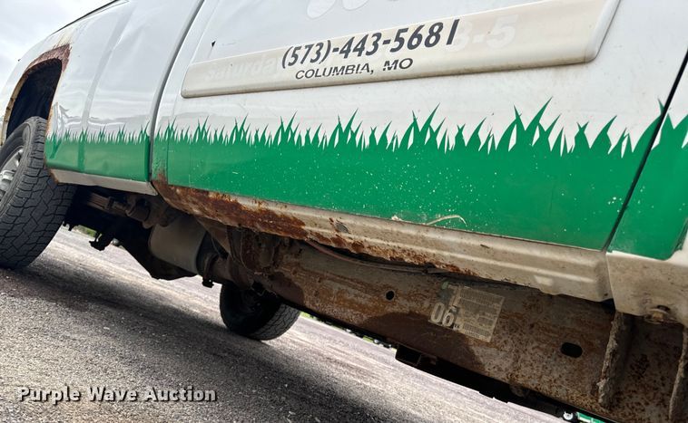 image for item OF9799 2007 Chevrolet  Silverado 2500HD pickup truck