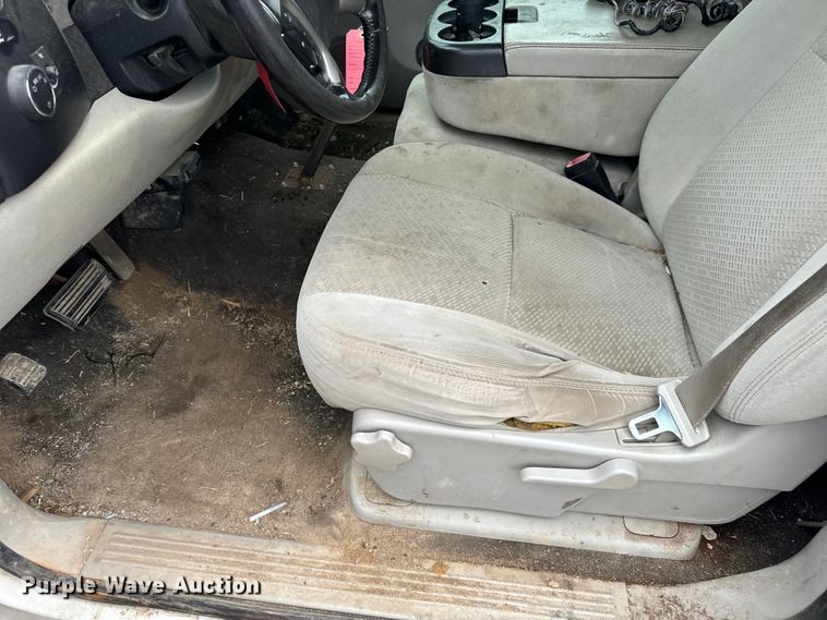 image for item OF9799 2007 Chevrolet  Silverado 2500HD pickup truck